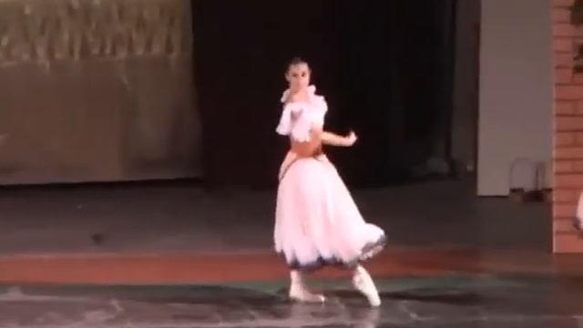 La fille mal gardée de Geni Tolloto, Solo:Alessandra Brandini смотреть онлайн