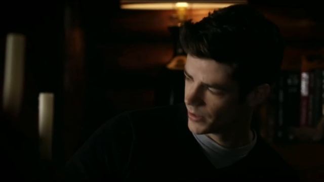 The Flash 2x20 | Barry Tells Henry Who Zoom Is смотреть онлайн