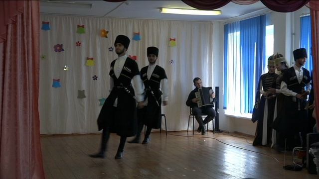 Подарки воспитанникам школы - интернат смотреть онлайн