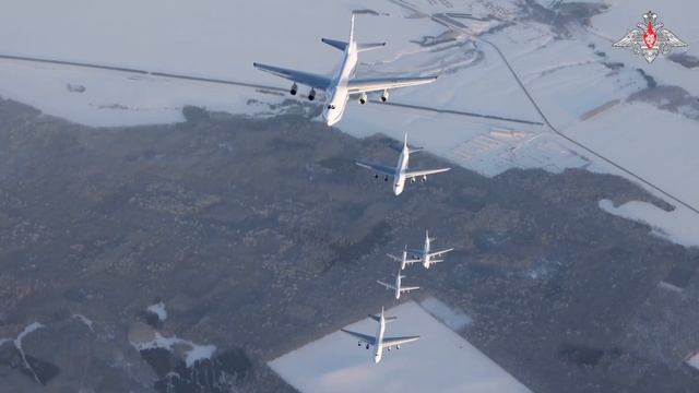 Минобороны показало первый одновременный взлёт семи «Русланов» смотреть онлайн