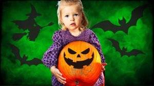 Анна Мария НЕ ХОЧЕТ отпускать Хэллоуин! 🎃👻😢