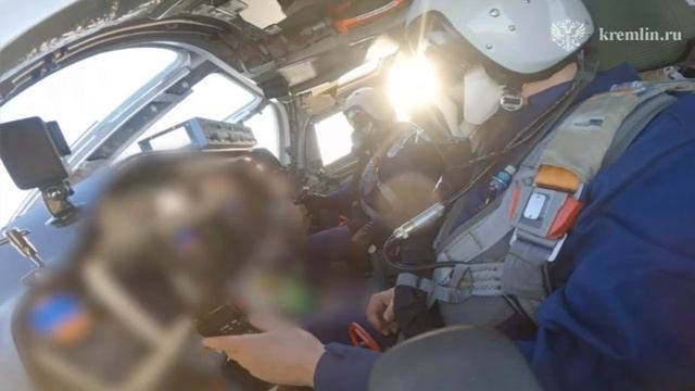 В Сети появилось видео из кабины Ту-160 с Путиным за штурвалом смотреть онлайн