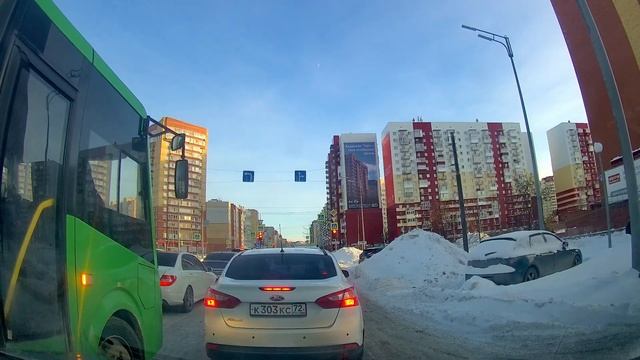Поездка на автомобиле из Тюмени до Леруа и в посёлок Боровский смотреть онлайн