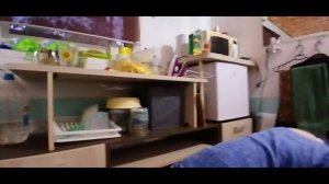 Купили Дом на Юге 3 сезон, 5 серия. Классный столик без гвоздей. Всё не как у людей....)
