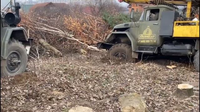 Буровая установка провалилась - не беда есть лебедка ! смотреть онлайн