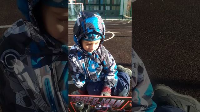 уроки катания на скейте от Семёна смотреть онлайн