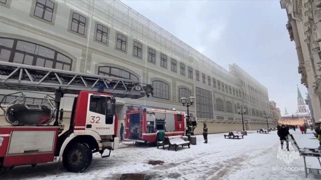 Прокуратура взяла под контроль дело о сгоревшем здании у Кремля смотреть онлайн