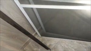 Как я приклеиваю декоративные уголки при отделке помещения