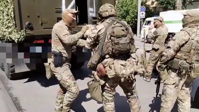 Спецназовцы готовятся к штурму ростовского СИЗО №1 смотреть онлайн