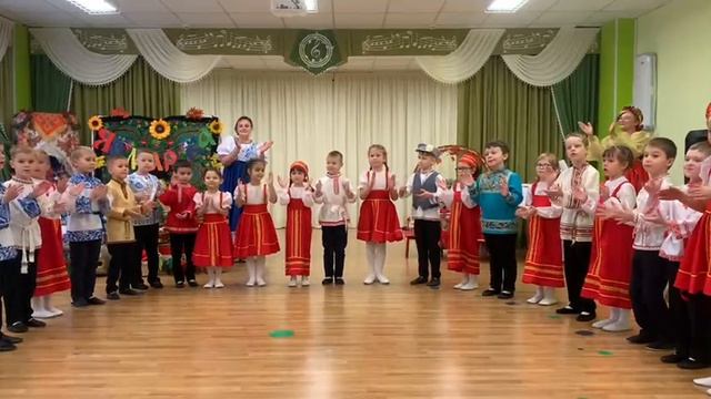 Пособия и партитуры для музыкального оркестра
