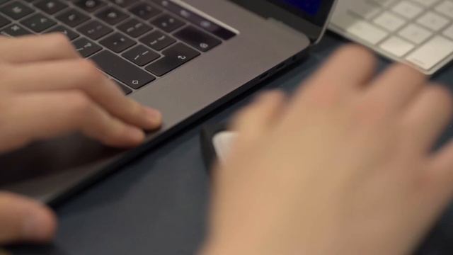 DASH Pictures Enhances Their Workflow with Kingston SSDs смотреть онлайн