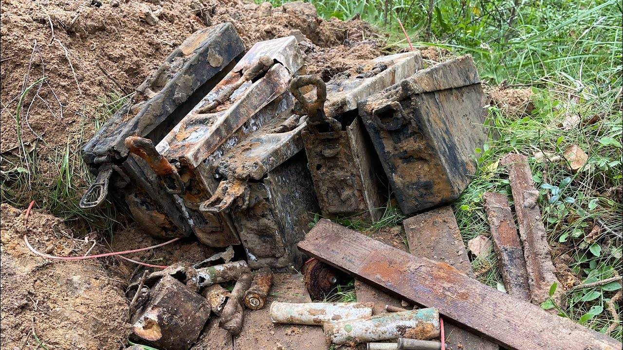 Коп по войне. Немцы оставили это на дне траншеи. смотреть онлайн