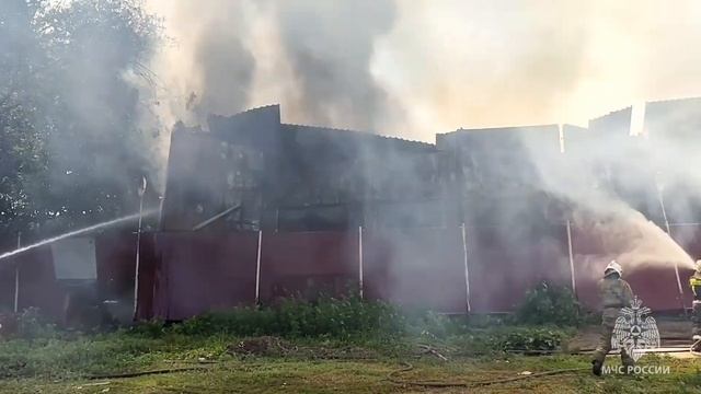 «Повышенный ранг»: в Самаре загорелся мебельный цех смотреть онлайн