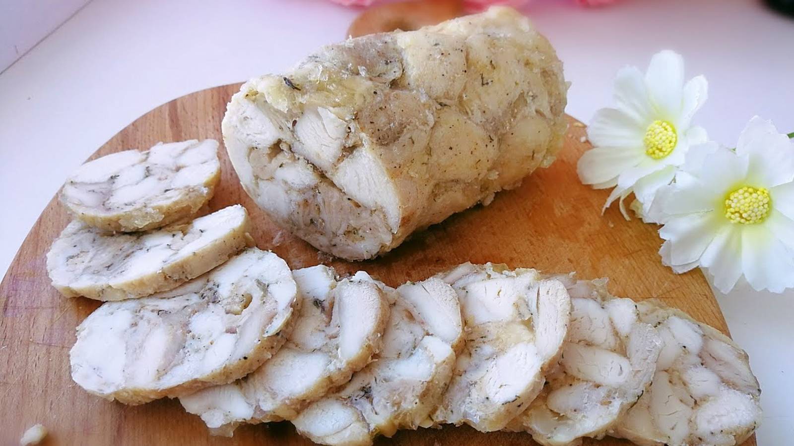 КУРИНЫЙ РУЛЕТ. Просто и ОЧЕНЬ ВКУСНО! СУПЕР ЗАКУСКА! смотреть онлайн