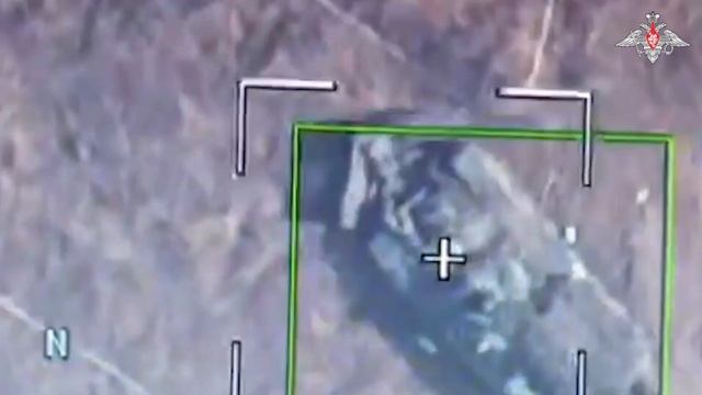 В Сети появились кадры разбитой в Нехотеевке и Сподарюшино техники ДРГ смотреть онлайн