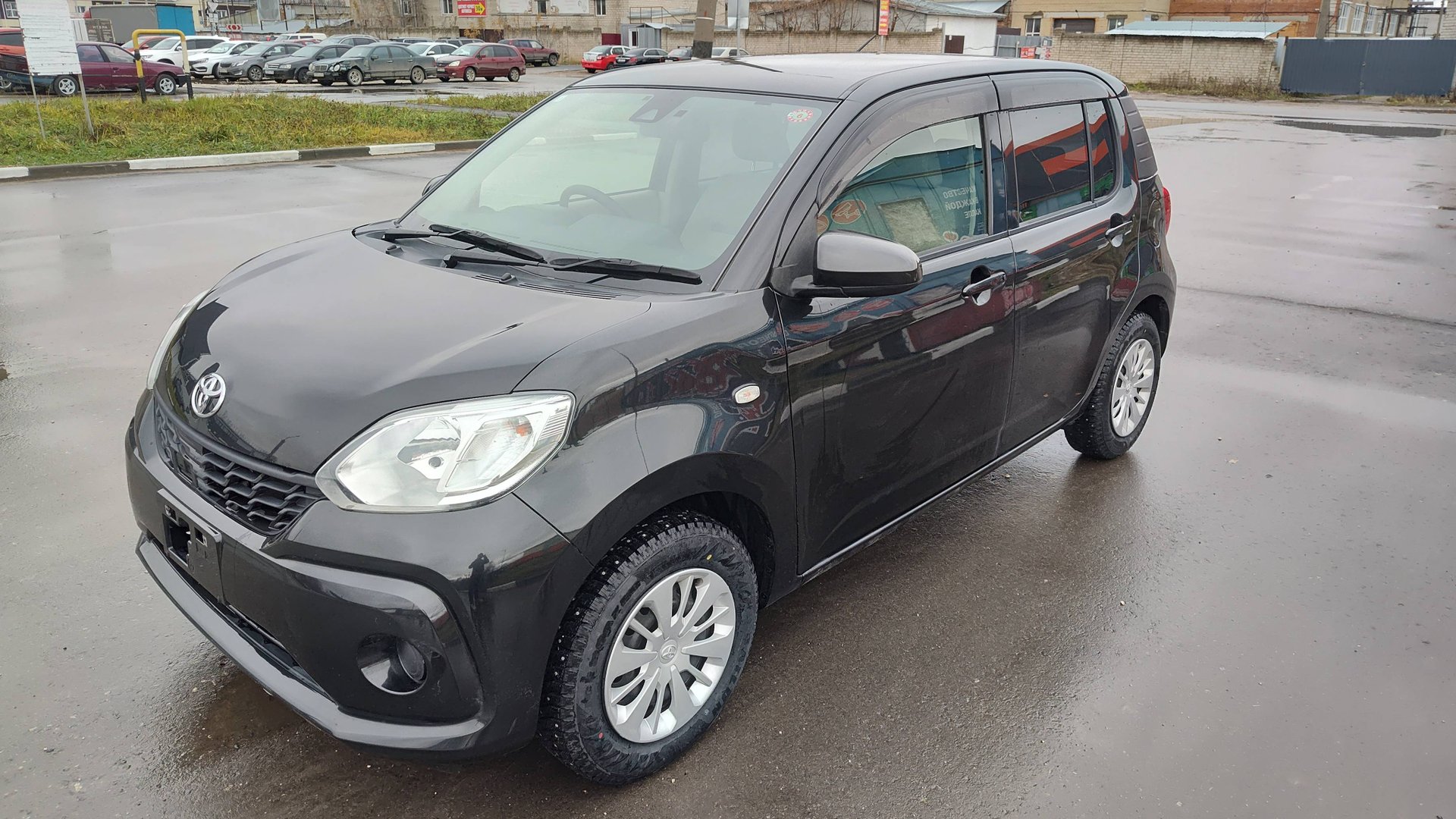 Toyota Passo смотреть онлайн