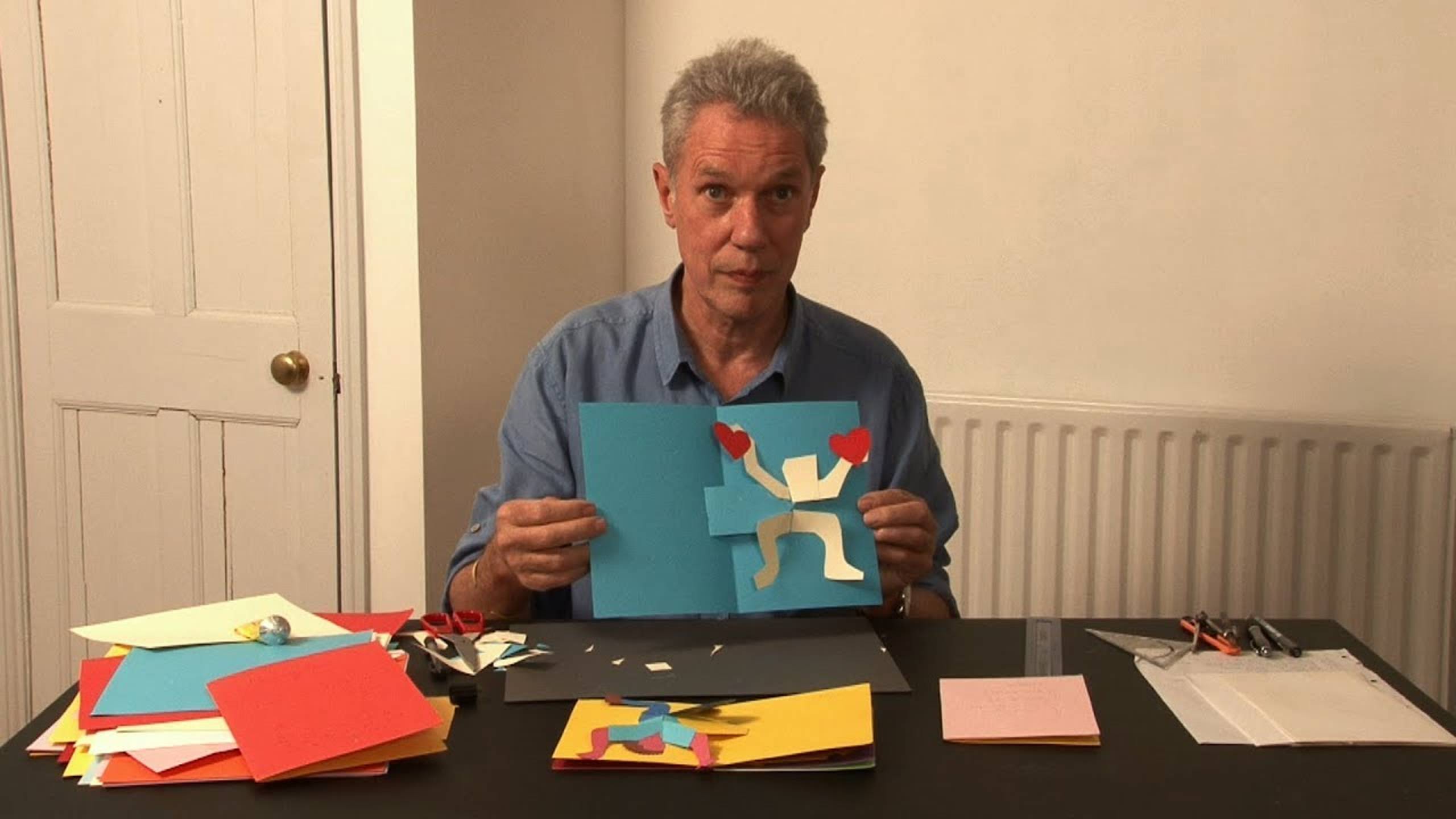 Pop-Up Tutorial 36 - Valentine Card - The Bringer of Hearts смотреть онлайн