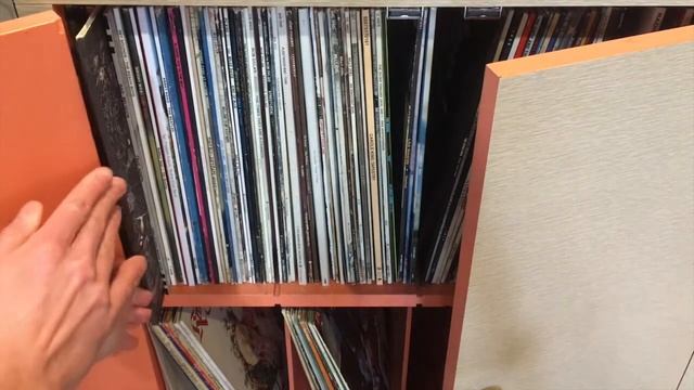 MoFi Original Master Inner Sleeves vs Paper Sleeves: Static Test смотреть онлайн