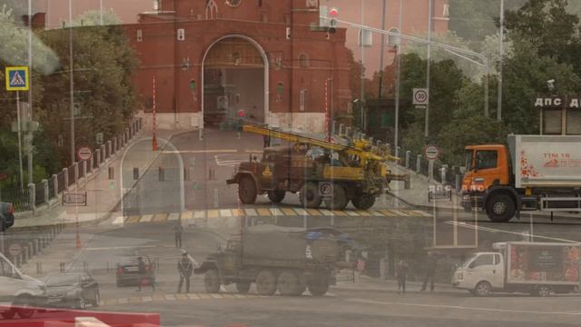 Инженерно-геологические буровые работы в Московском Кремле смотреть онлайн