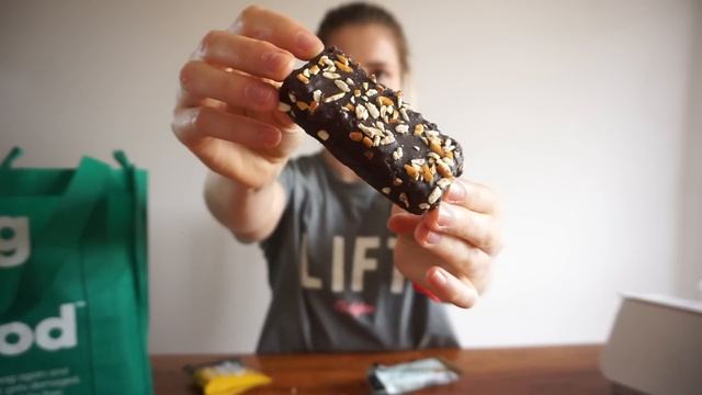 MY SNACK STASH - HOARDING PROBLEM? | + NEW PROTEIN SNACK REVIEW (VEGAN!) смотреть онлайн