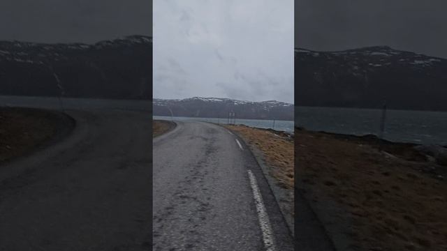 Человека сдуло ветром в Норвегии. смотреть онлайн