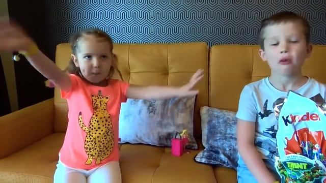 Мисс Кети  и Мистер Макс (первые видео) челлендж съесть не запитьвая