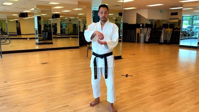 Работа ног (руководство). Отскок, сдвиг и боковое движение