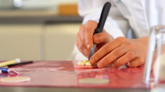 Украшения для капкейков из мастики. Масса Тичино смотреть онлайн