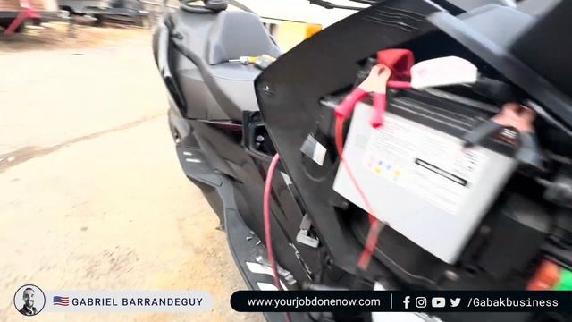 How To Charge & Replace Battery Scooter BMW 650gt?  - Gabak Business - Gabriel Barrandeguy