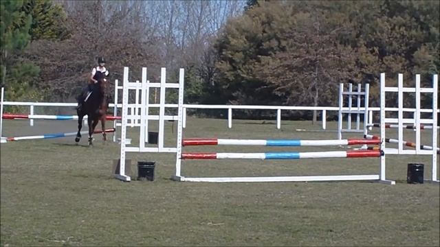 mercedes y tini en la candela H.D.wmv смотреть онлайн