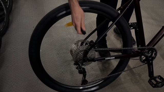 КРАСНЫЙ - ЗНАЧИТ ГОНОЧНЫЙ: Обзор велосипеда OZI A2952DH