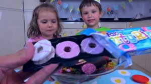 Макс и Катя делают мороженое вместе!