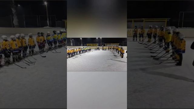 К празднику 23 февраля смотреть онлайн