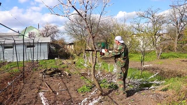 ДЕЛИМ ЗАБОР С СОСЕДОМ! ВСЁ ЗАБИРАЮ СЕБЕ! смотреть онлайн