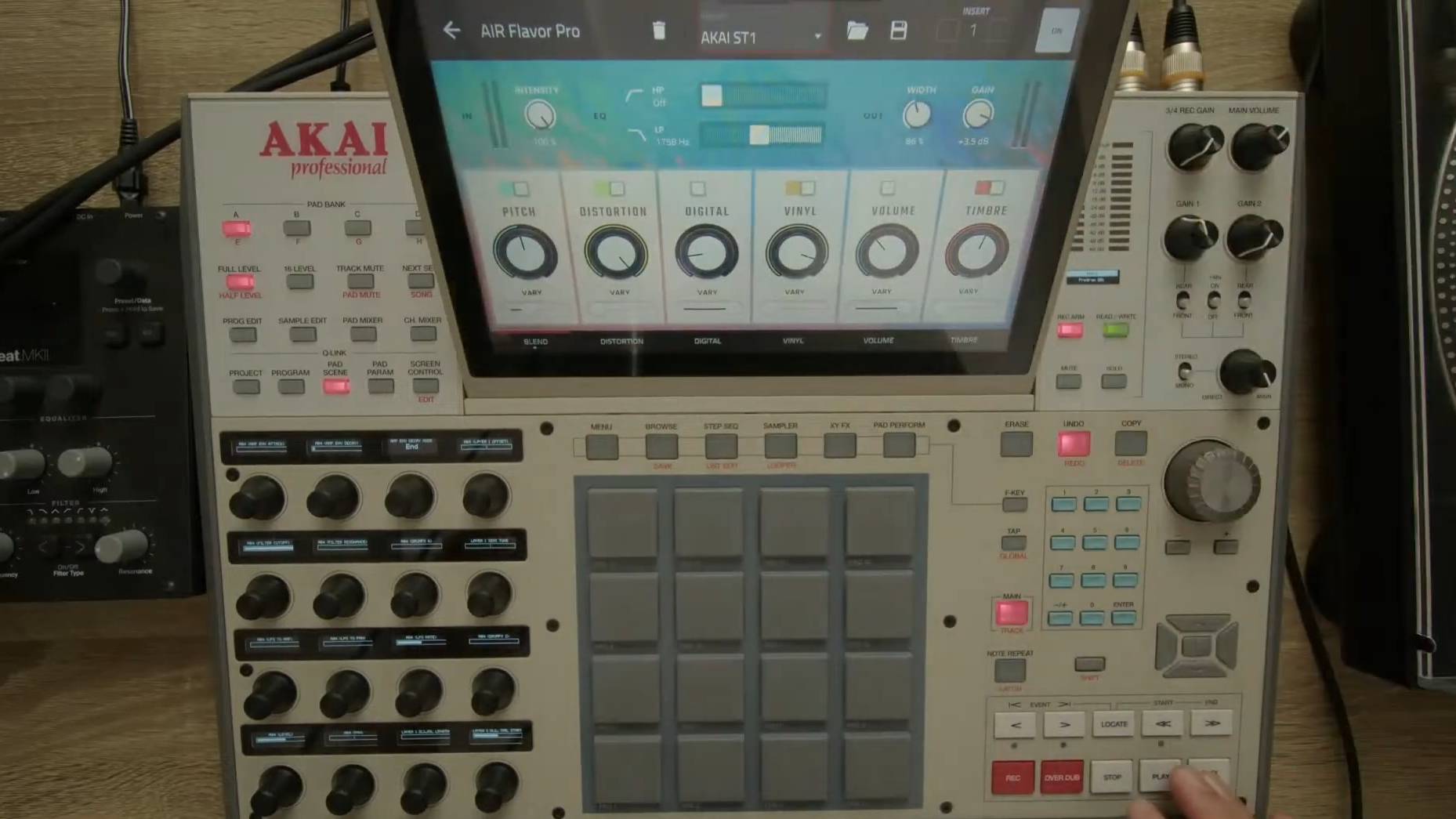 AKAI MPC 3: Making Beat