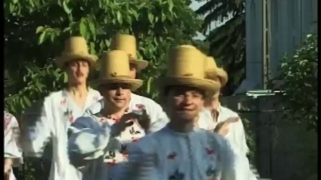 Romanian Traditional Dance - Transylvania