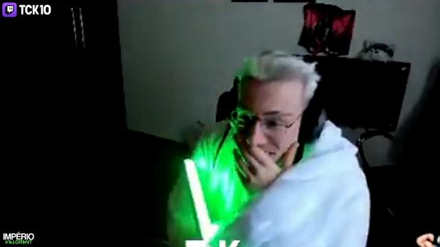 LOUD CAMPEÃ DO CHAMPIONS! REAÇÃO DOS STREAMERS - VALORANT CLIPS смотреть онлайн