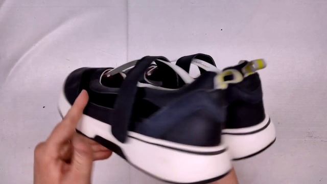 g-174 Обувь микс ВЕСНА крем . Лот 2094 29,5кг. 42ед. смотреть онлайн