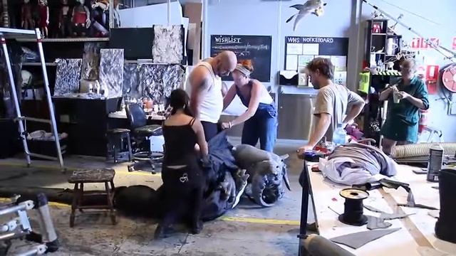 The Empire Strips Back A Star Wars Burlesque Parody смотреть онлайн