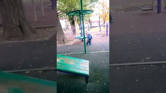 Привет! Мы играем в пол это лава, умри, ЗАМРИ смотреть онлайн