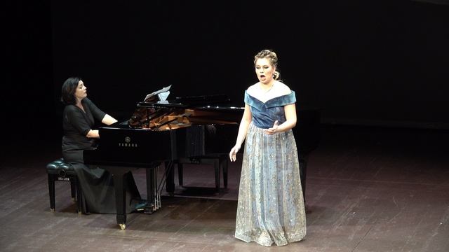 Зорина Вероника - М.И. Глинка «Как в вольных просторах» (Piangendo ancora) смотреть онлайн