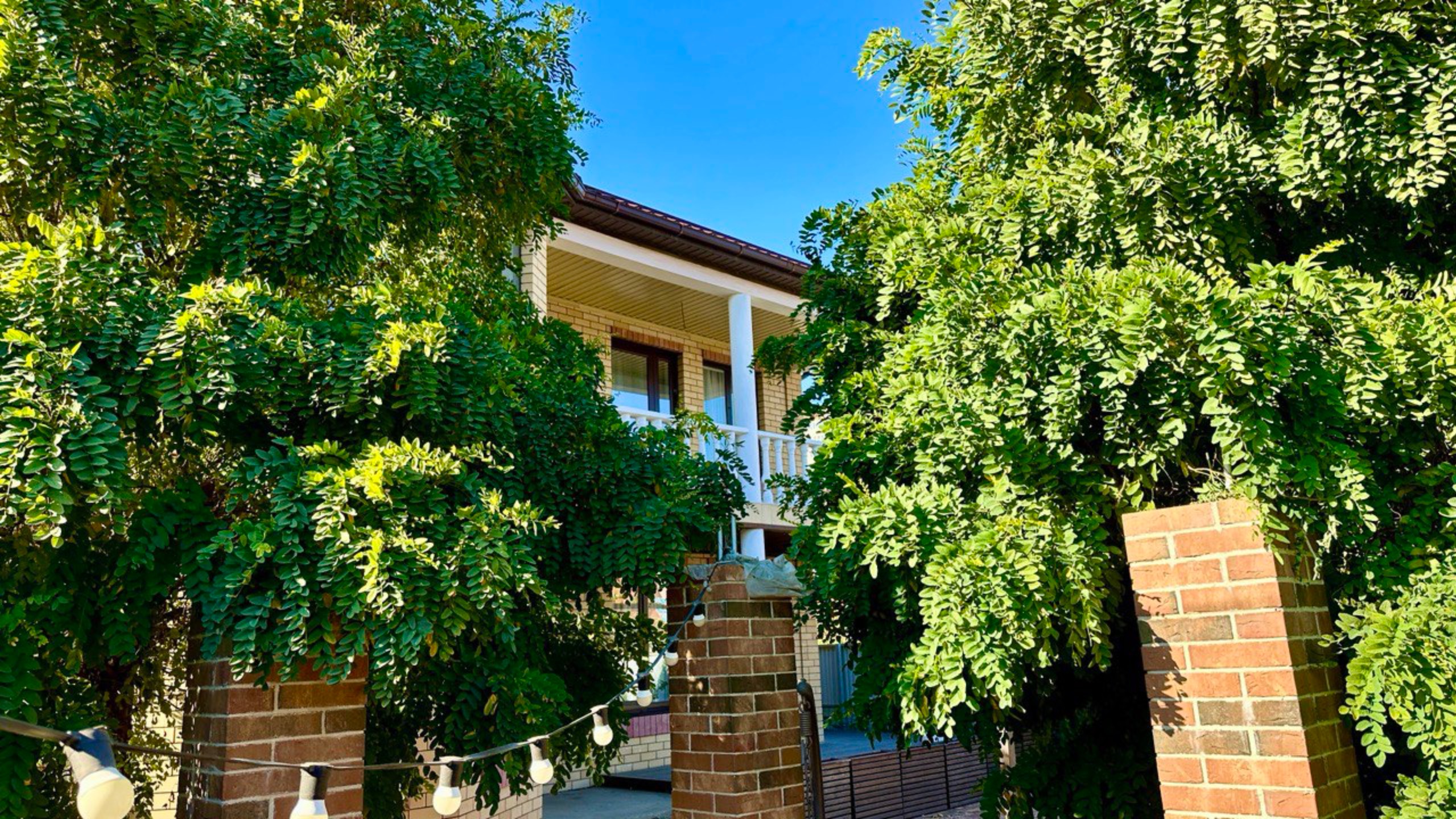 Шикарный дом "заходи и живи" на очень зеленом участке в Краснодаре |своя детская площадка смотреть онлайн