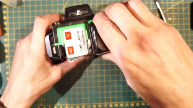 laser level 360 12 lines green self levelling cross beam 3D rechargeable lithium mini teardown laze смотреть онлайн