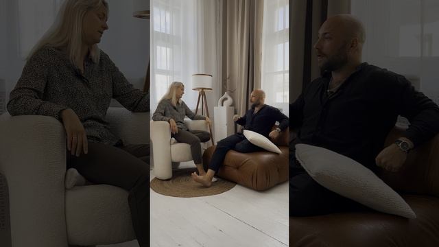 Второй выпуск The Talk