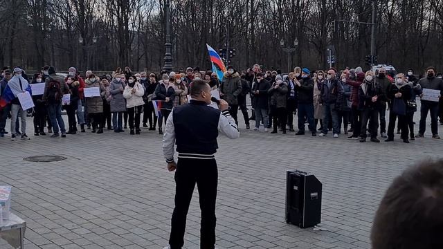 Русская демонстрация в Берлине. Германия. 05.03.2022. #Ukraine смотреть онлайн