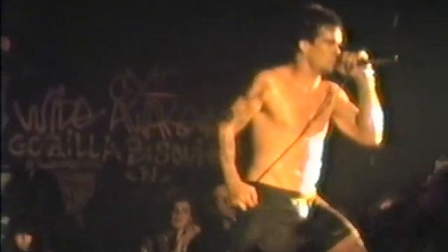 Henry Rollins смотреть онлайн