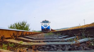 Камера под появившимся из-за угла грузовым поездом. Бессарабка [CFM]