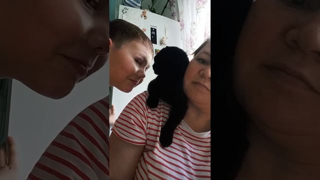 Кошка Милка благословляет смотреть онлайн