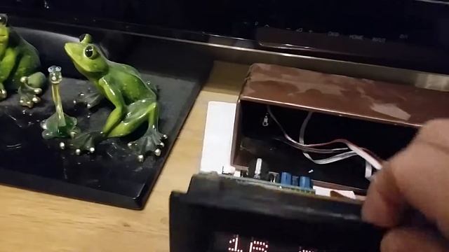 Часы с термометром на газоразрядной индикаторной панеле ГИПС-16 смотреть онлайн