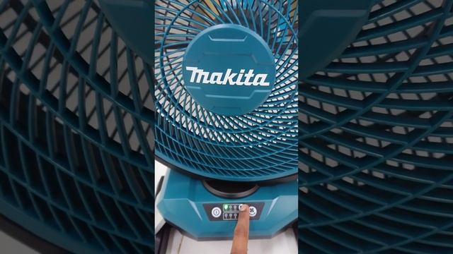 Makita Fan DCF301 Cordless 18V and AC Adaper смотреть онлайн